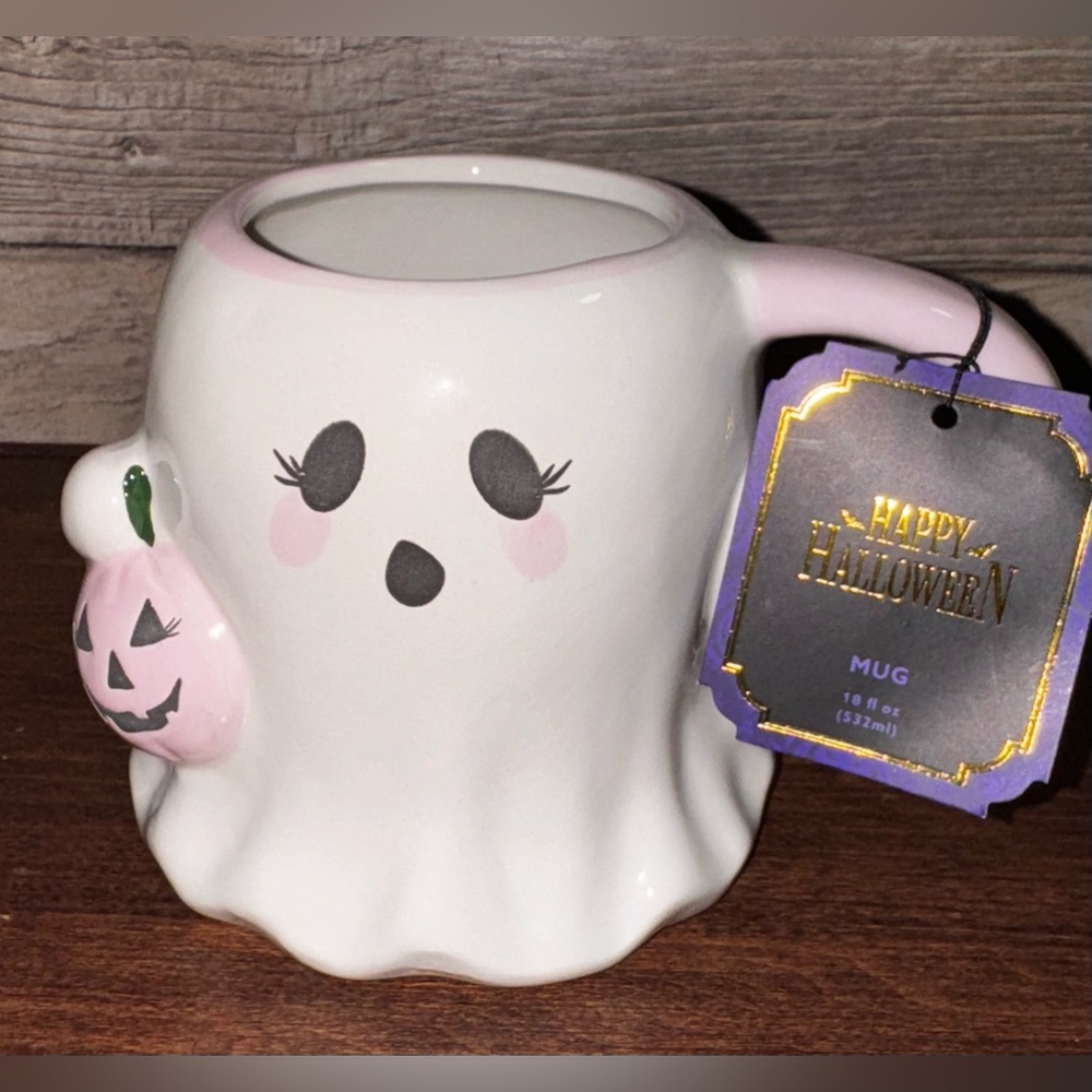 Super cute Halloween Ghost 👻 Mug with Pink Pumpkin 🎃 - NEW